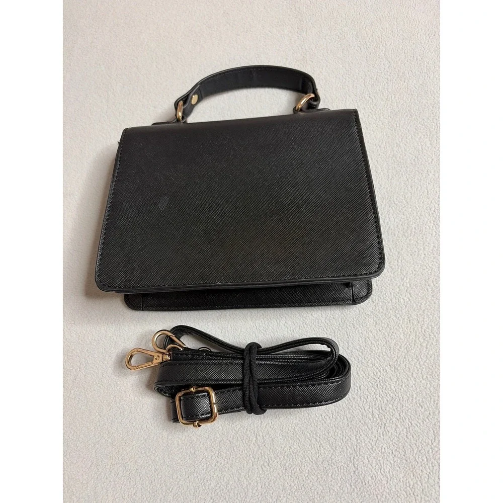 Black Heart Closure Crossbody Top Handle Handbag Women Small Textured Gold Tone